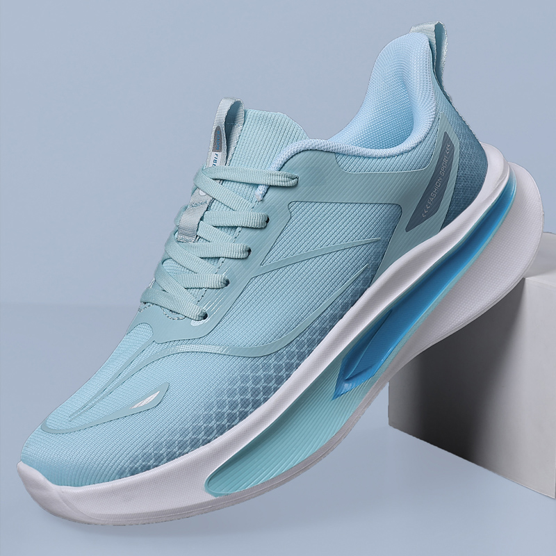 College Weekend Sneakers, Flex - Outdoor Sportsman Group review and price